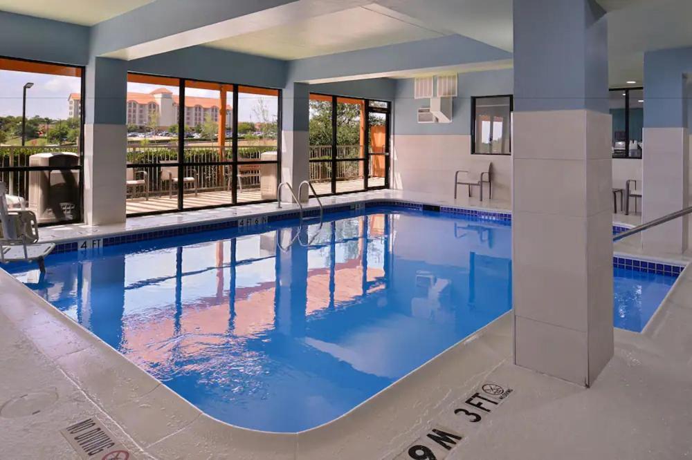 Holiday Inn Express Hotel And Suites Mesquite By Ihg Extérieur photo